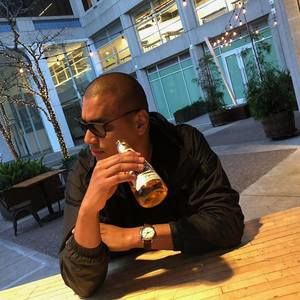 Meet your Posher, Javier